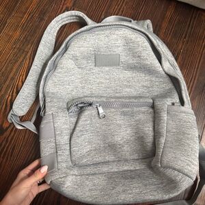 Heather grey dakota neoprene backpack - large 
Broken zipper